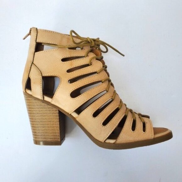 Neutral Nude Cage Heel Booties 7.5 EUC! NWOT - Picture 8 of 12